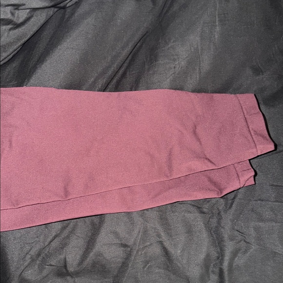 Gymshark Everyday Seamless Leggings (burgundy) - Picture 9 of 9